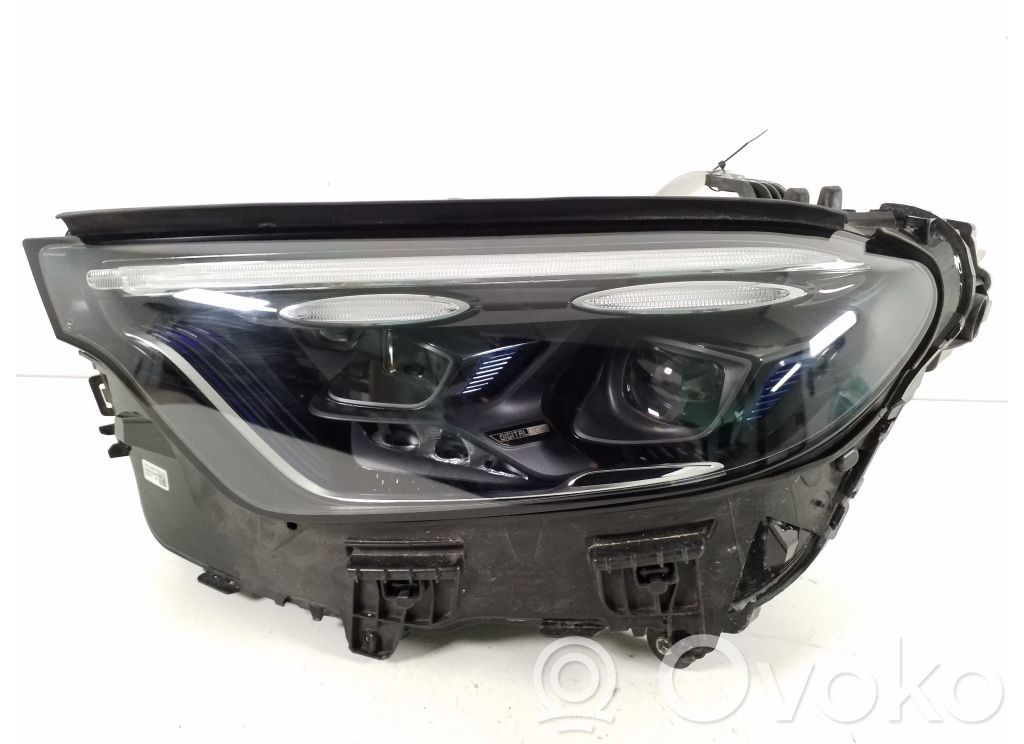 Mercedes-Benz GLC C254 Lampa przednia 
