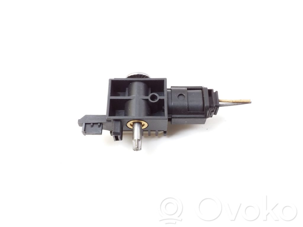 Airbag deployment crash/impact sensor   8200529572
