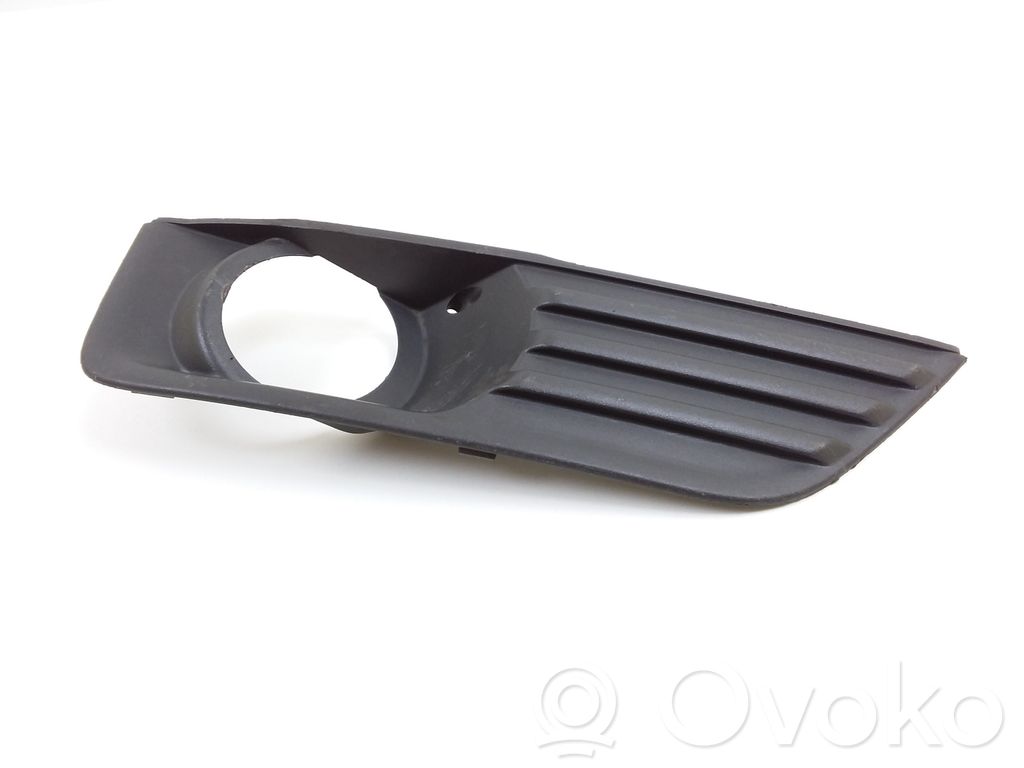 Ford Focus Front fog light trim/grill 