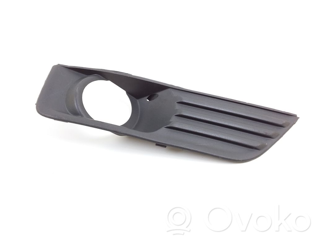 Ford Focus Front fog light trim/grill 