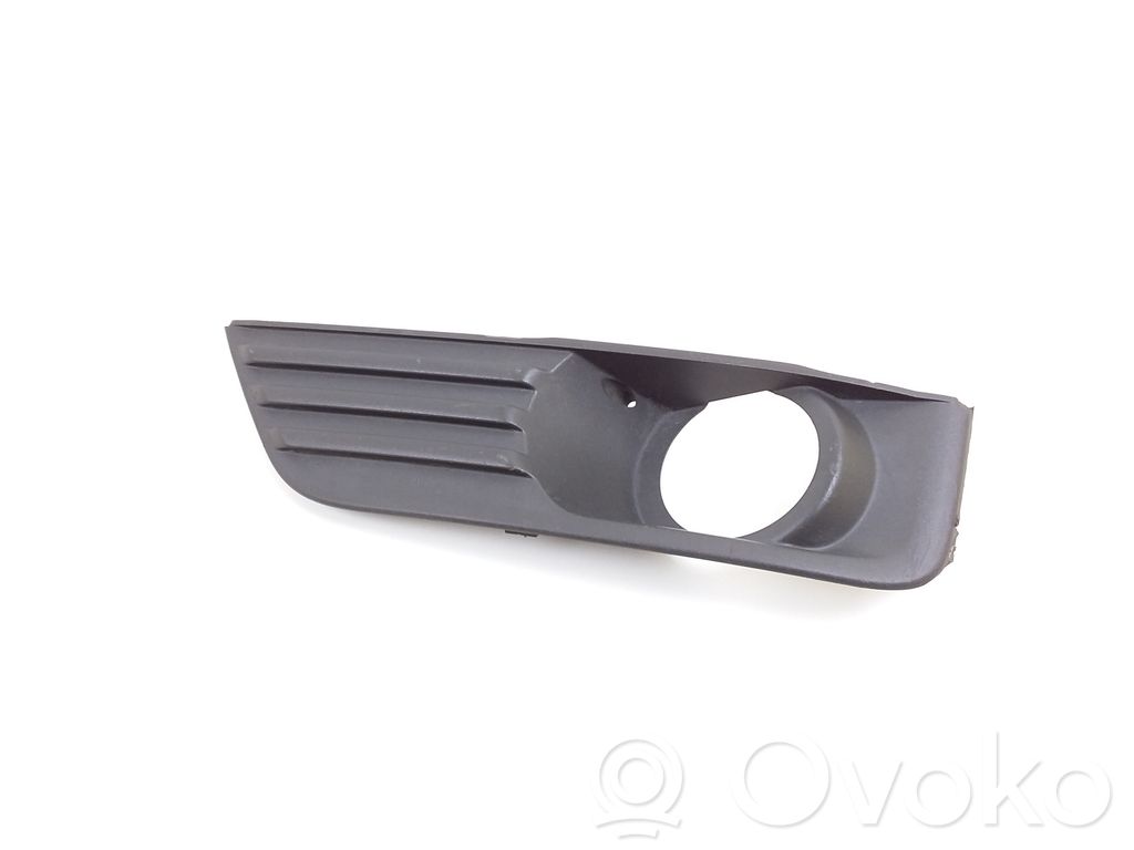Ford Focus Front fog light trim/grill 