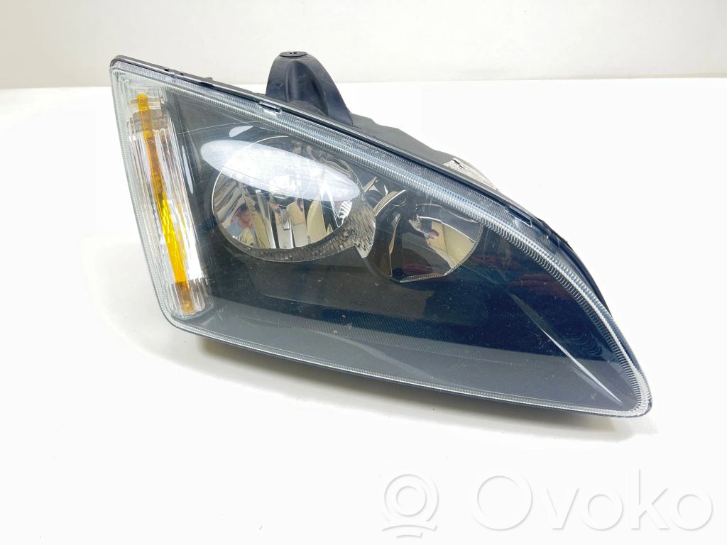 Ford Focus Headlight/headlamp 
