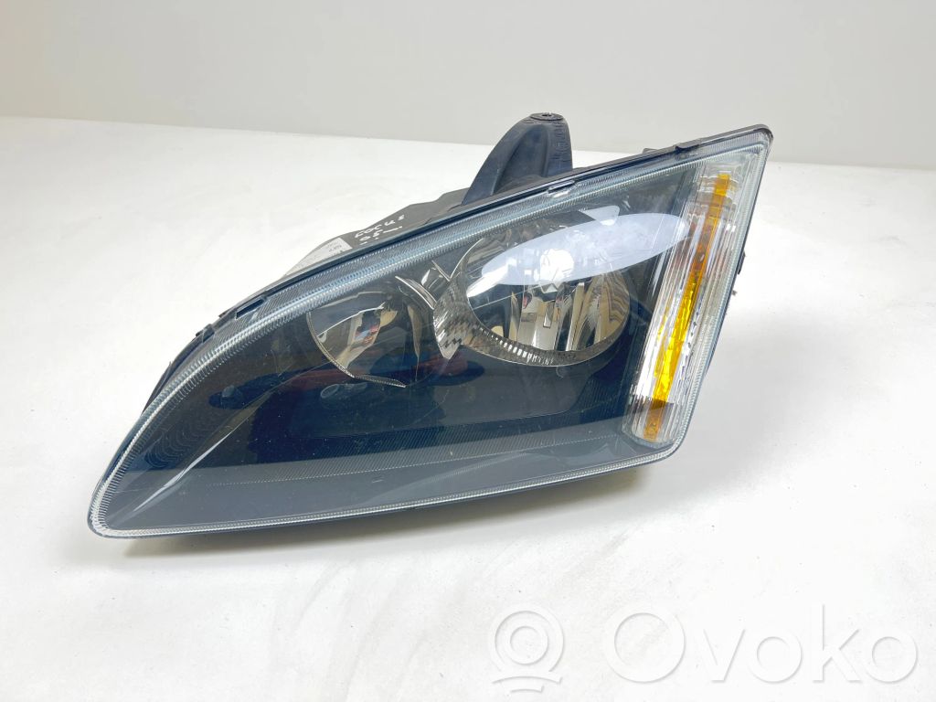 Ford Focus Scheinwerfer 