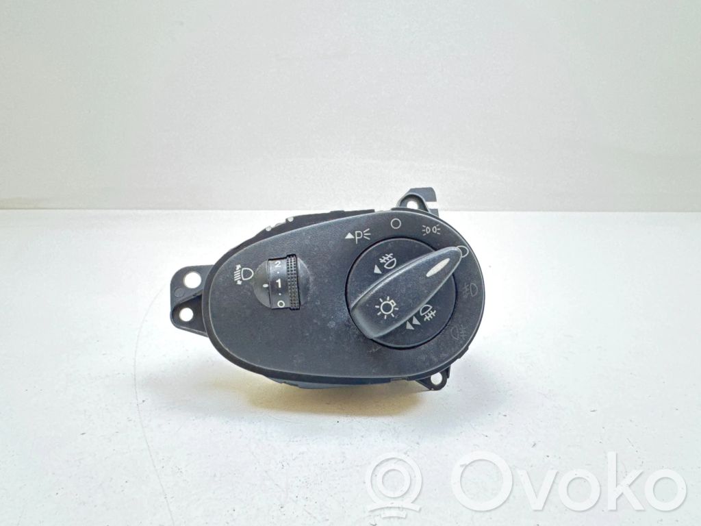 Ford Focus Light switch 