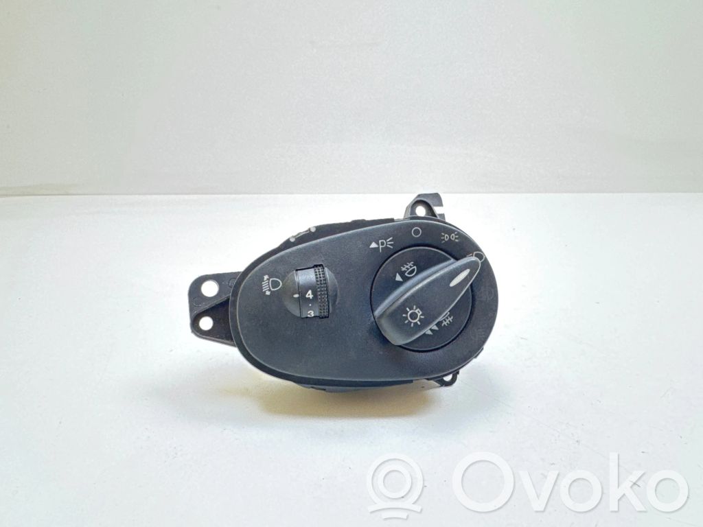 Ford Focus Light switch 