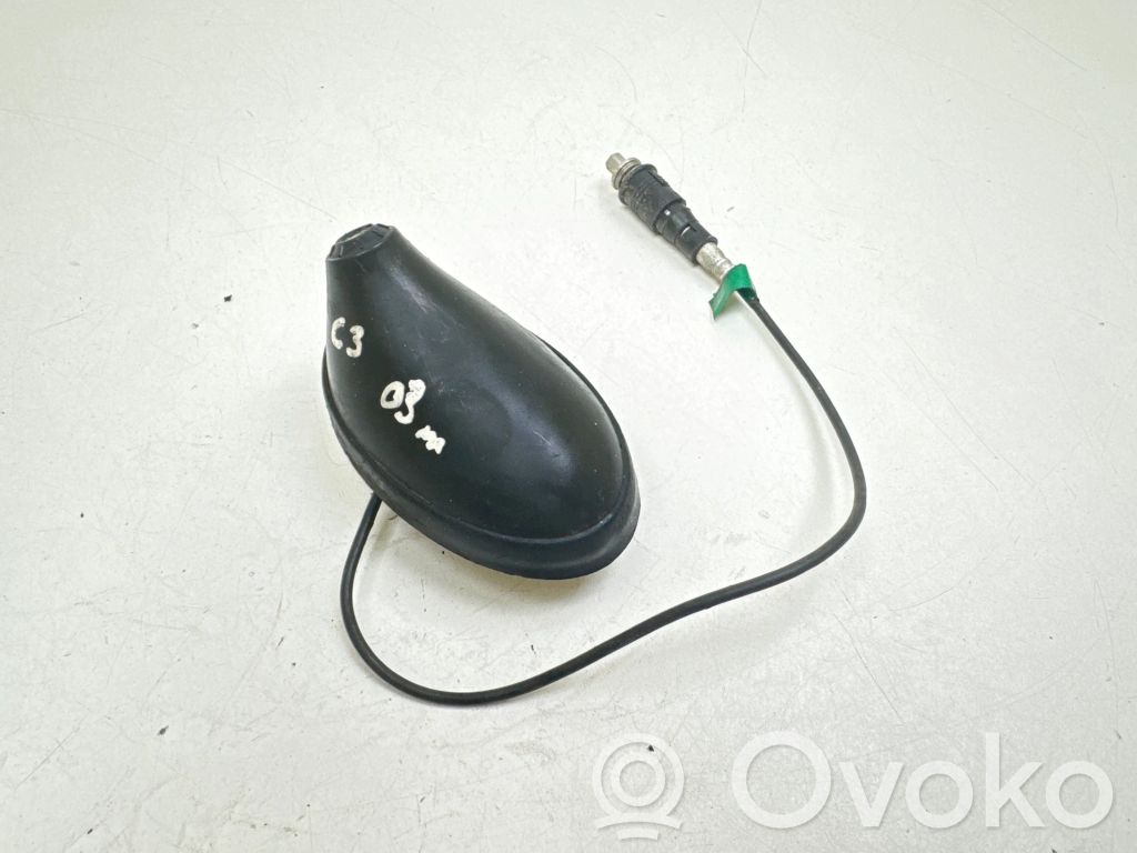 Citroen C3 GPS-pystyantenni 