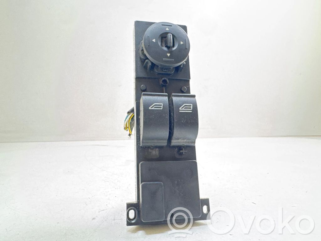 Ford Focus Electric window control switch 