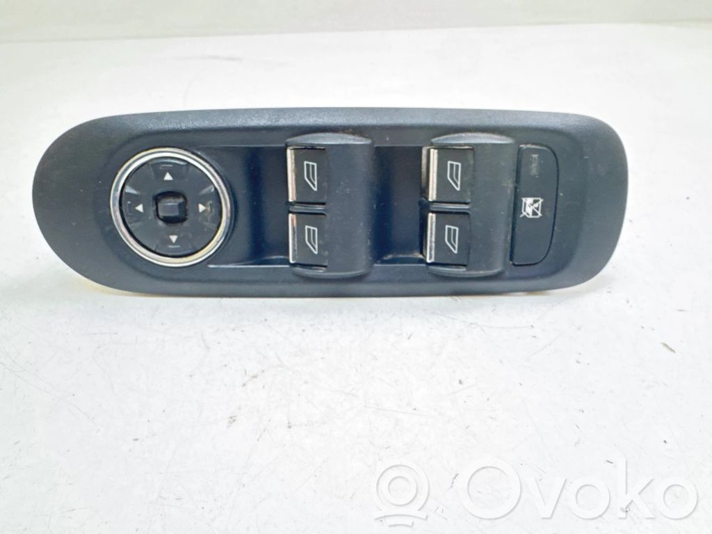 Ford Mondeo Mk III Przyciski szyb 