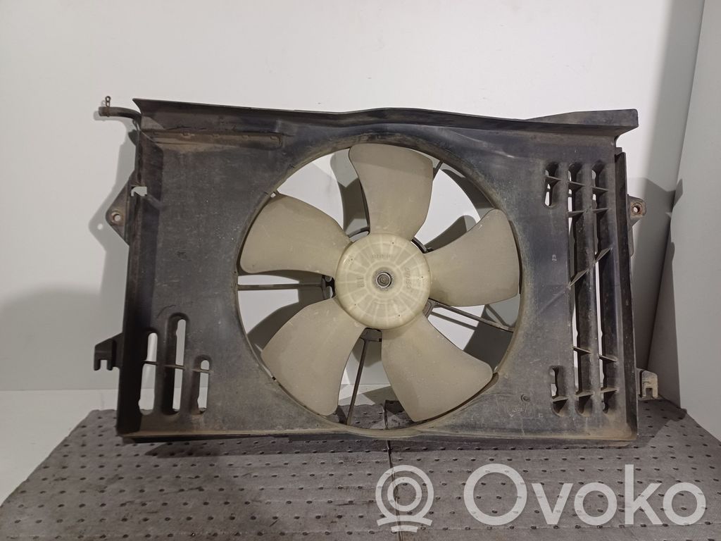 Toyota Corolla Verso E121 Elektrisks radiatoru ventilators 