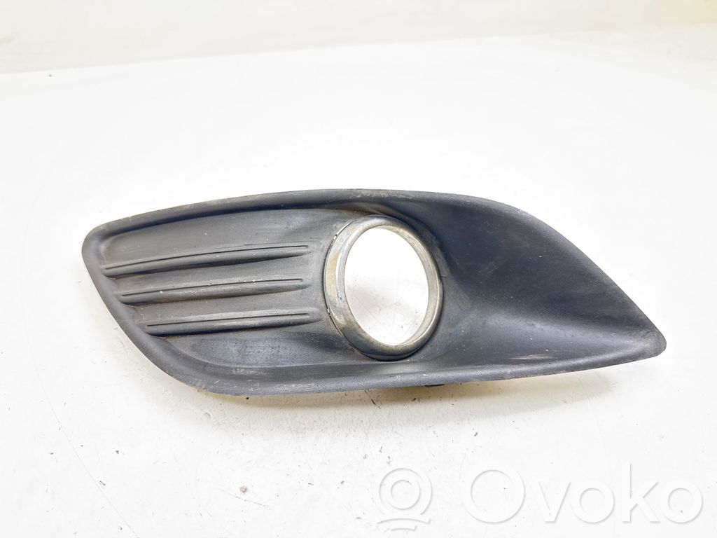 Ford Focus Grilă/ornament proiector ceață față 