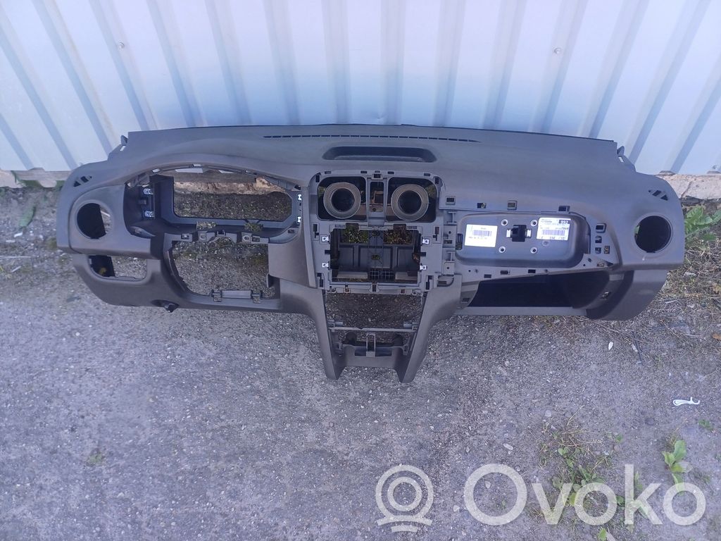 Dacia Logan II Panel de instrumentos 
