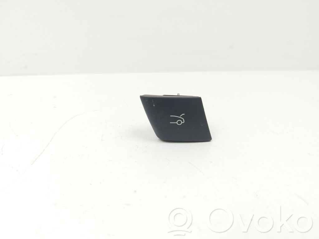 Citroen DS5 Tailgate/boot open switch button 