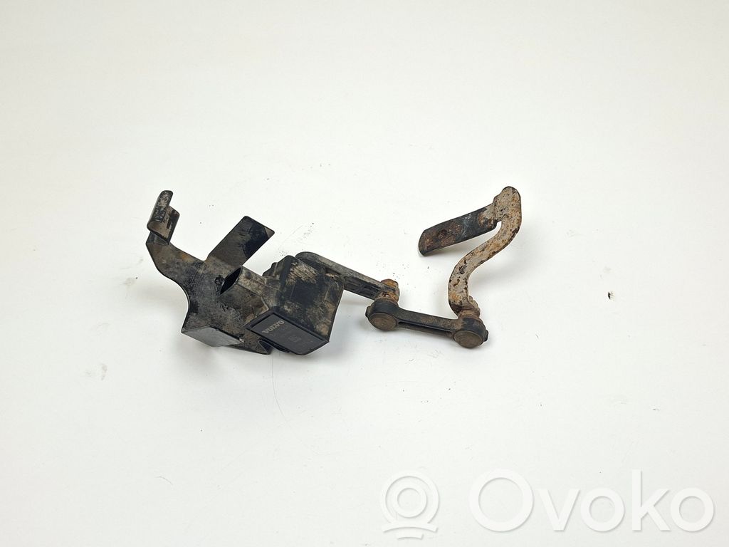 Headlight/headlamp level sensor   8622446,13904