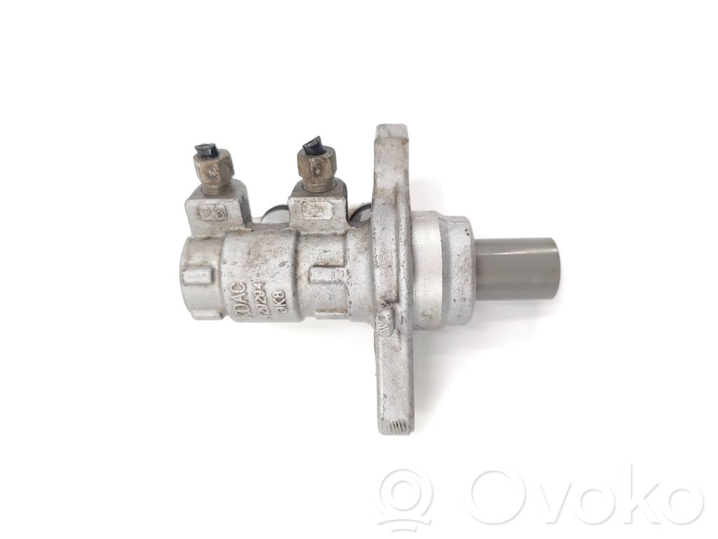 Opel Mokka Główny cylinder hamulca 
