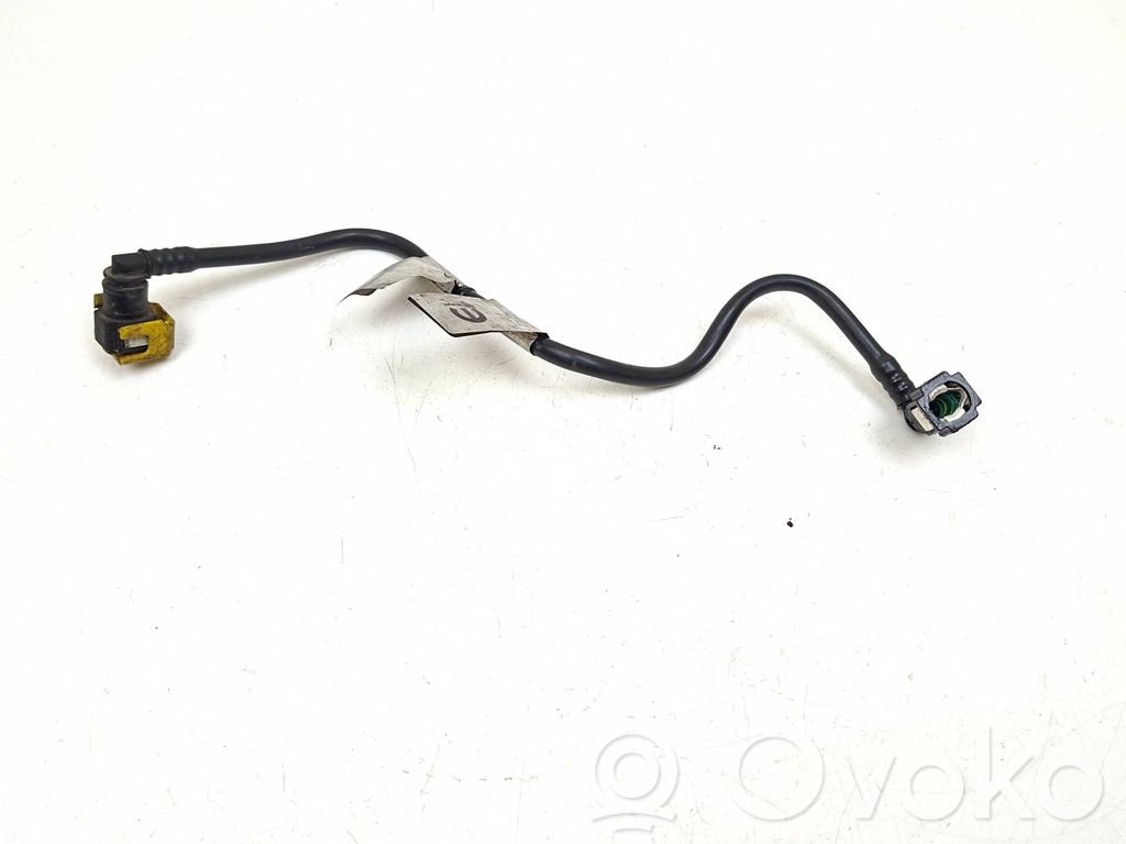 Fiat 500X Fuel line pipe 