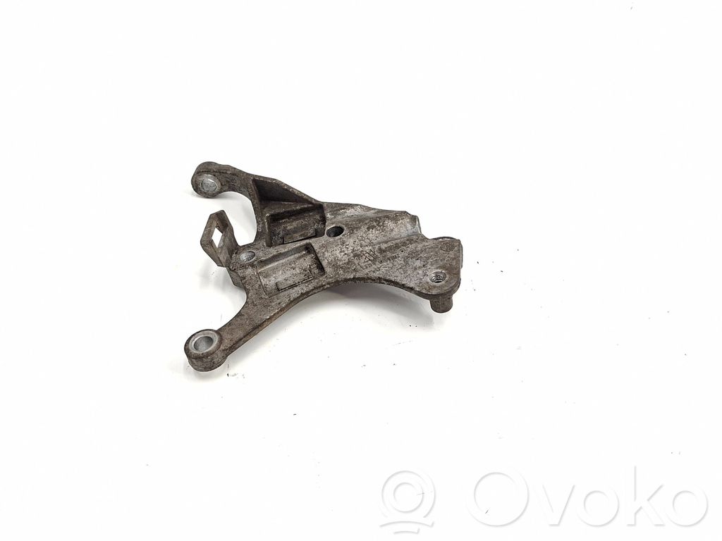 Engine mounting bracket   113103198
