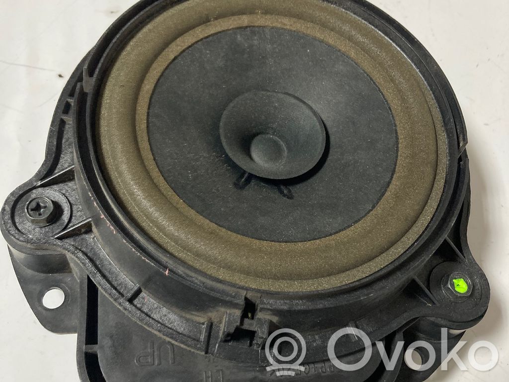 Nissan Navara D40 Rear door speaker 