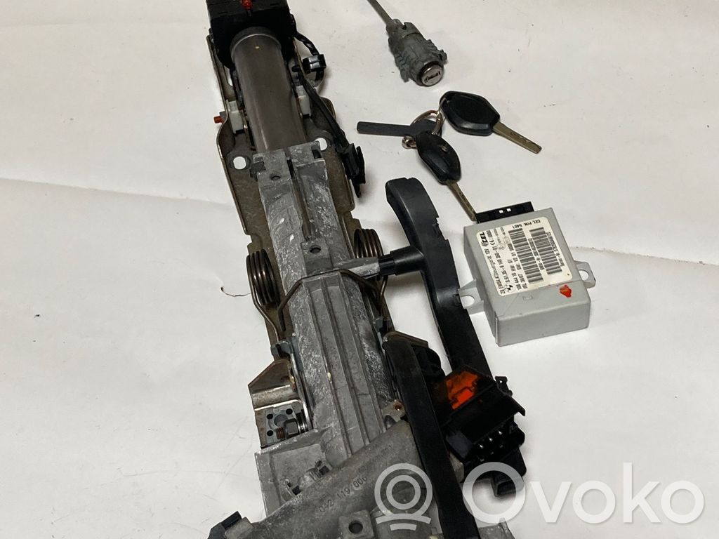 BMW X3 E83 Steering wheel axle 