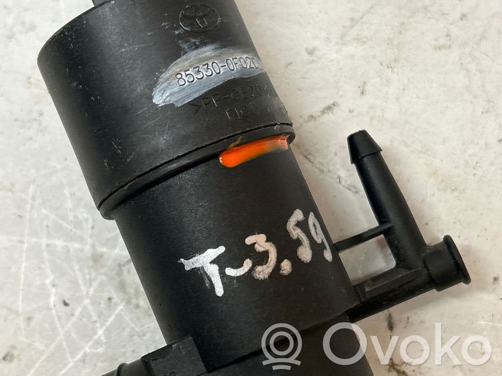 Toyota Yaris Windscreen/windshield washer pump 