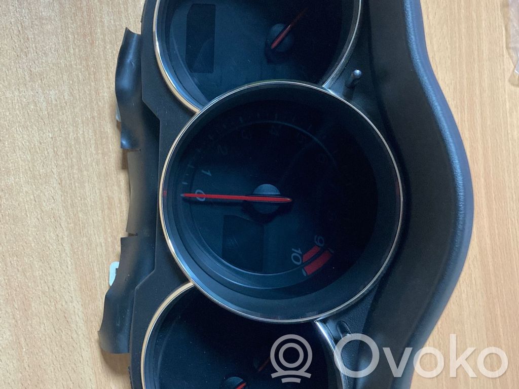Mazda RX8 Speedometer (instrument cluster) 