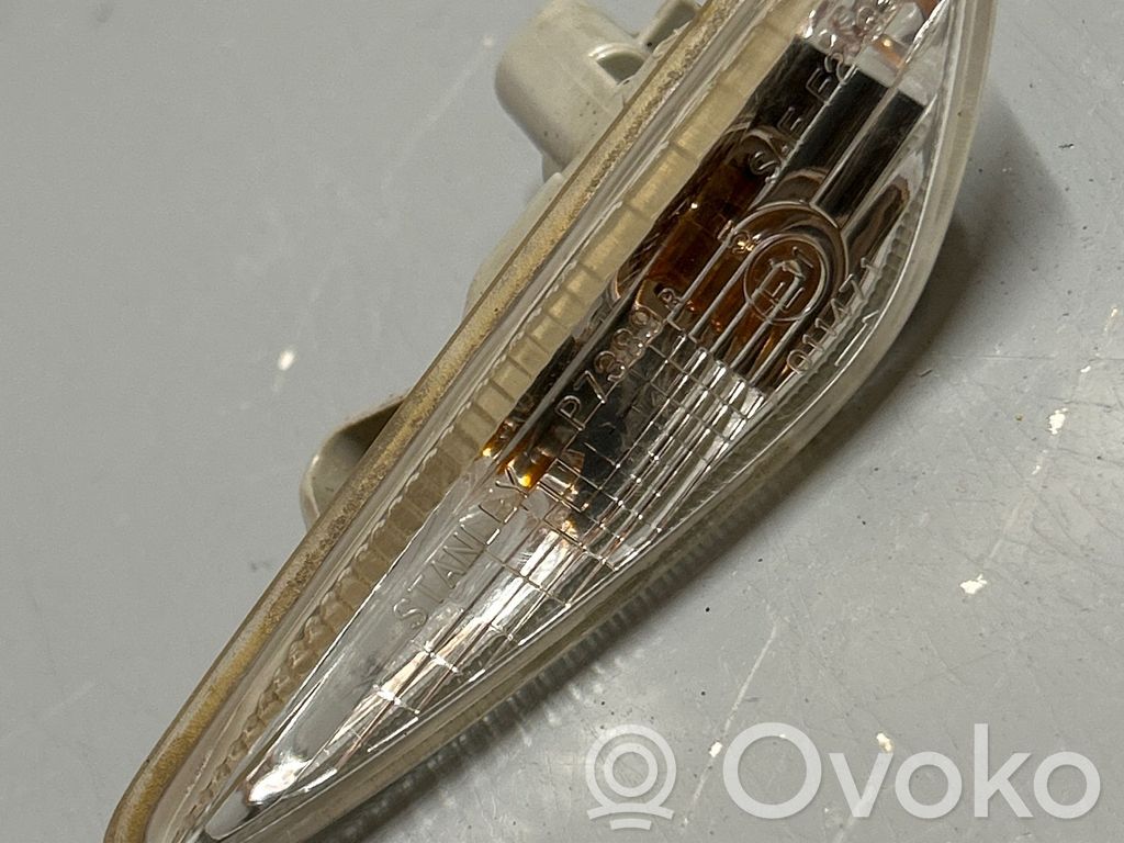 Mazda 6 Front fender indicator light 