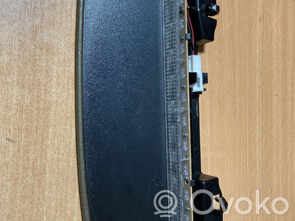 Jaguar X-Type Third/center stoplight 
