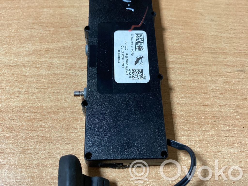 Jaguar X-Type Antenos stiprintuvas 