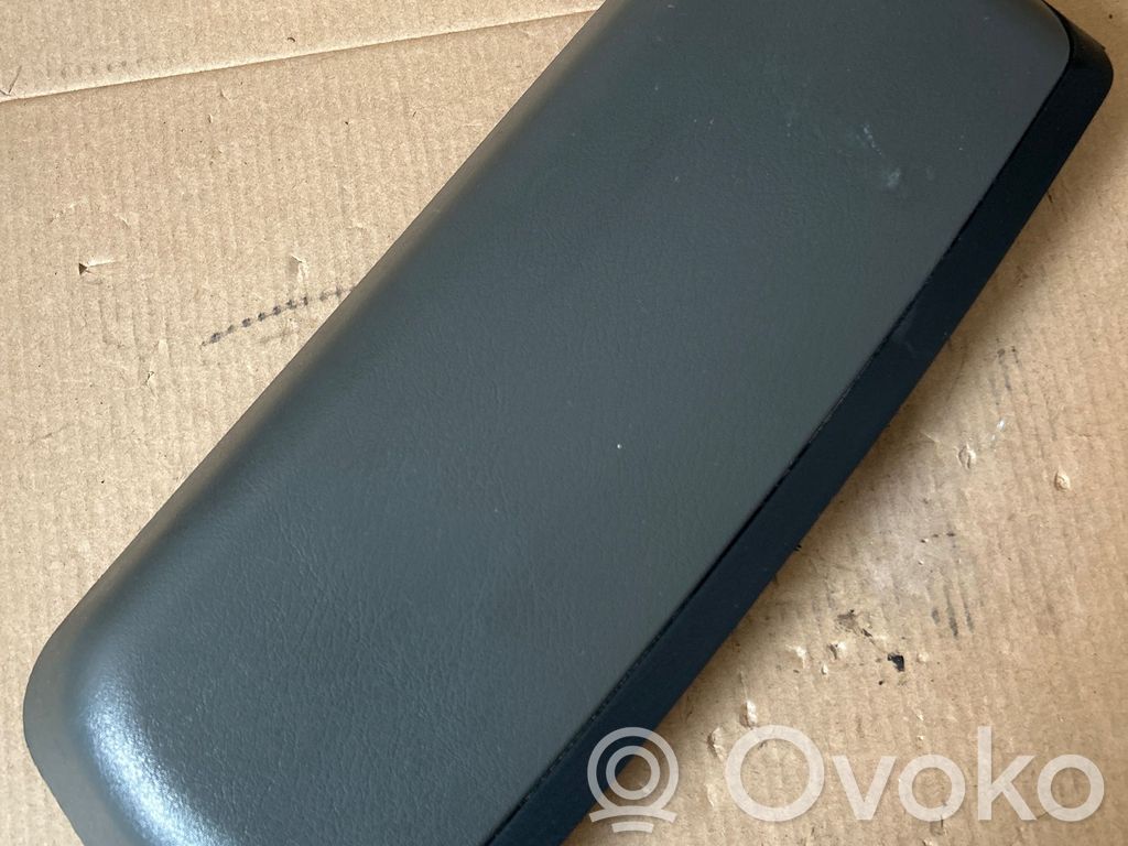 Volvo S40, V40 Third/center stoplight 