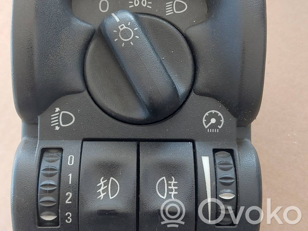 Opel Vectra B Light switch 