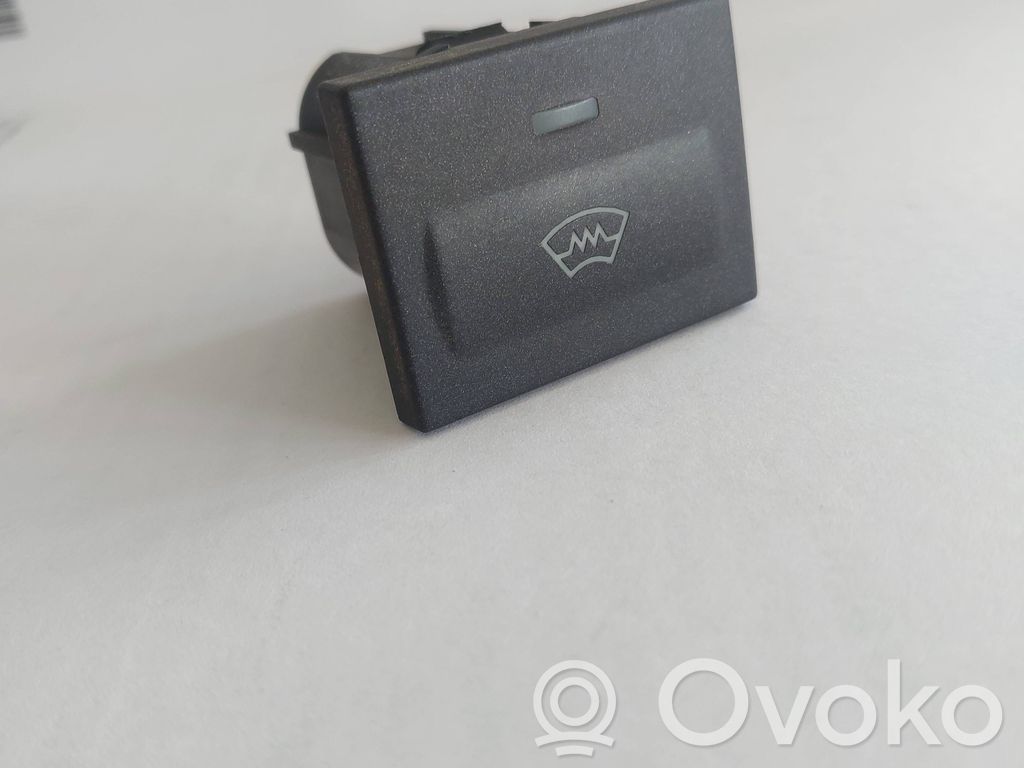 Ford Focus C-MAX Windscreen/window heater switch 