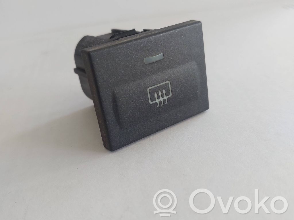 Ford Focus C-MAX Windscreen/window heater switch 