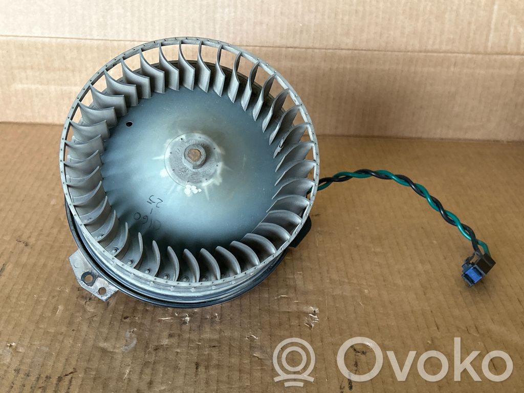Chrysler Voyager Mazā radiatora ventilators 