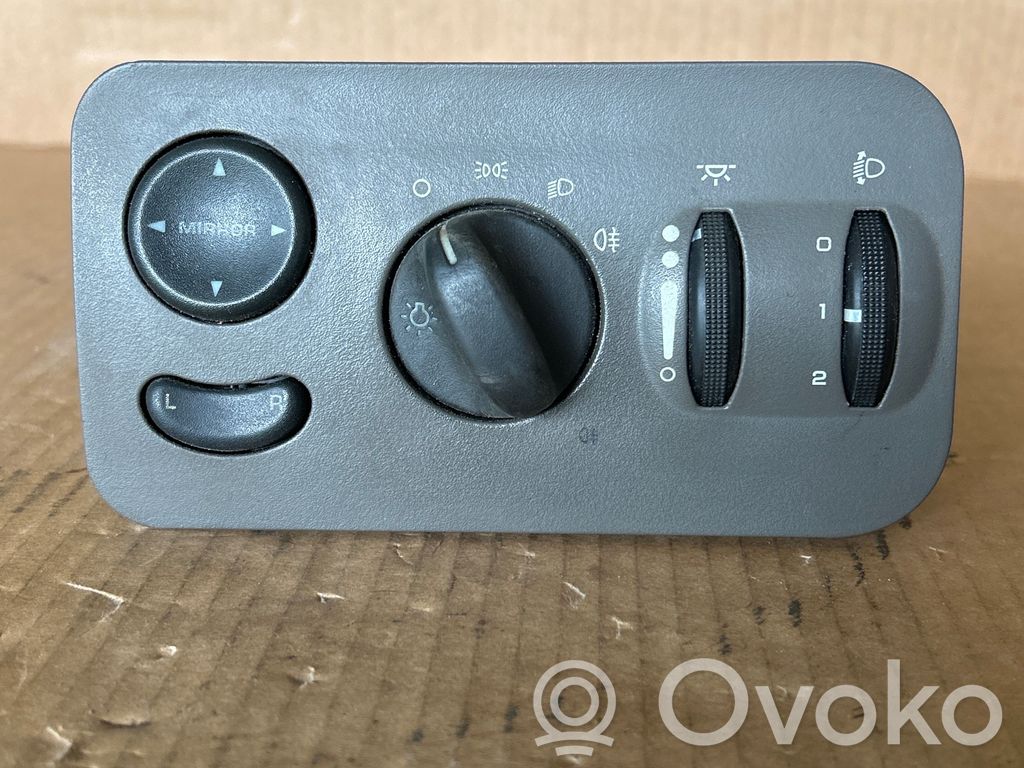 Chrysler Voyager Light switch 