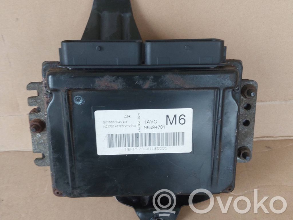 Chevrolet Lacetti Engine control unit/module 