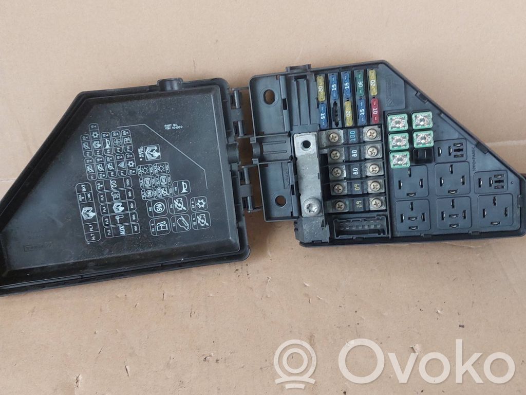 Land Rover Freelander Drošinātāju kaste (komplekts) 
