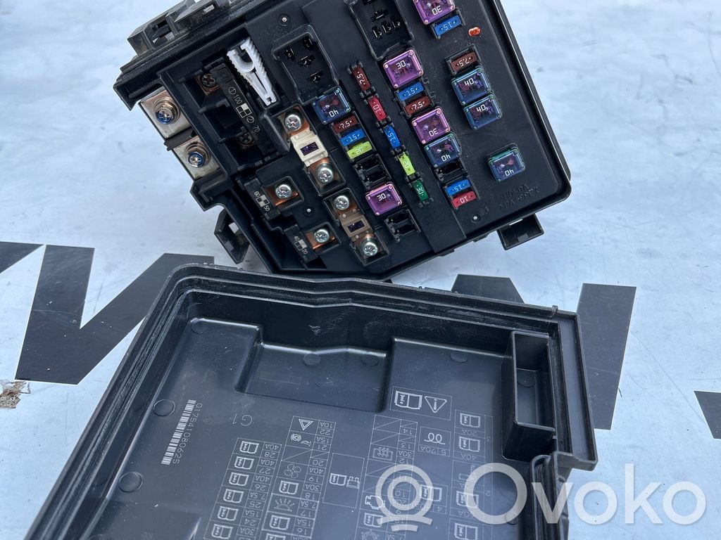 Honda Civic Fuse module 