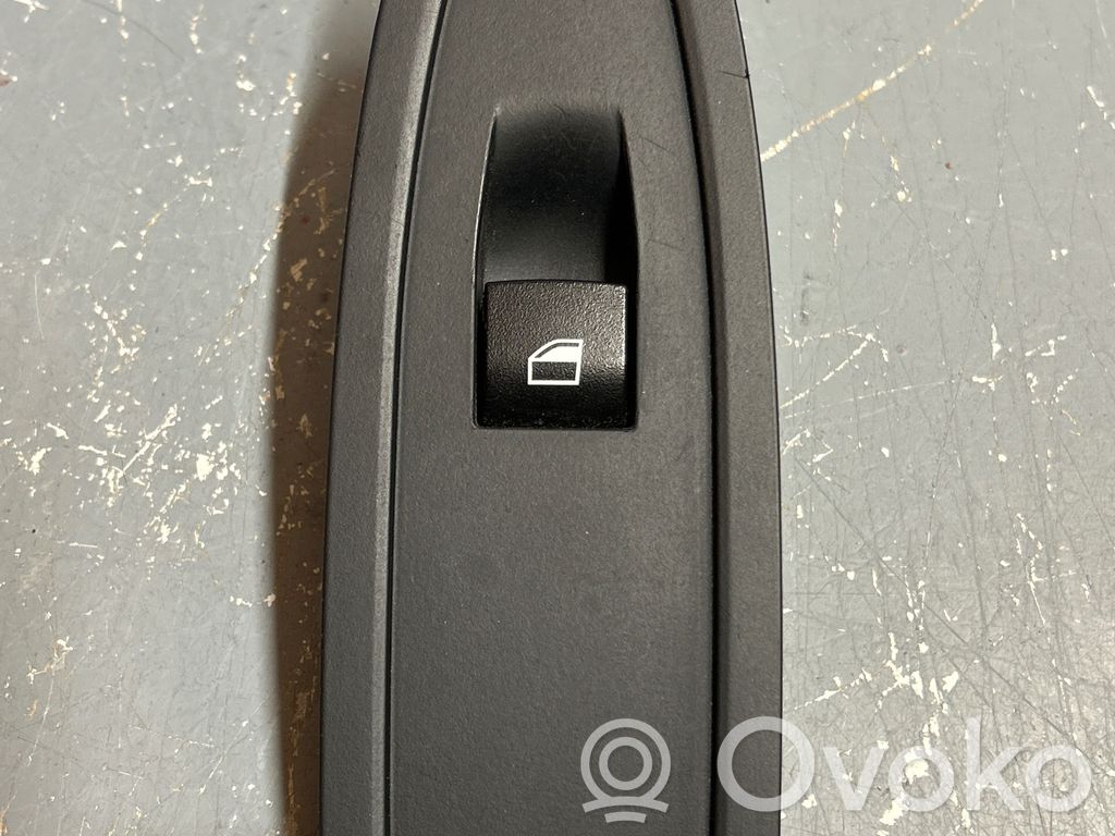 BMW 1 F20 F21 Przyciski szyb 