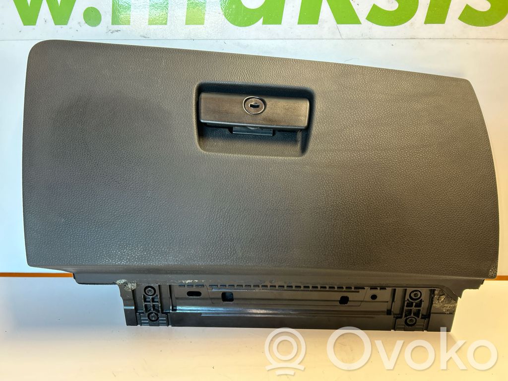 BMW 3 E90 E91 Glove box 