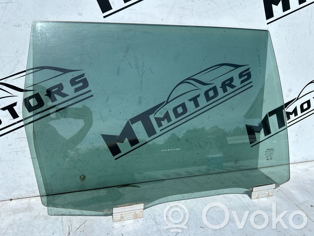 Volvo V70 Szyba drzwi tylnych 