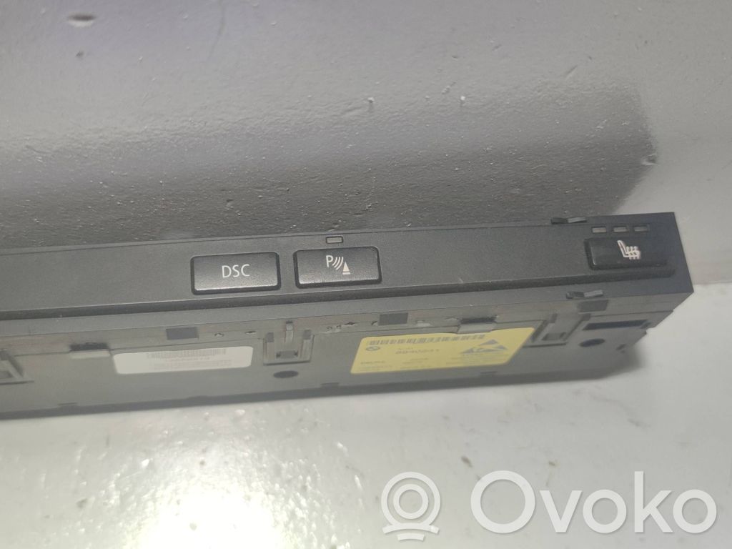 BMW 5 E60 E61 Seat heating switch 