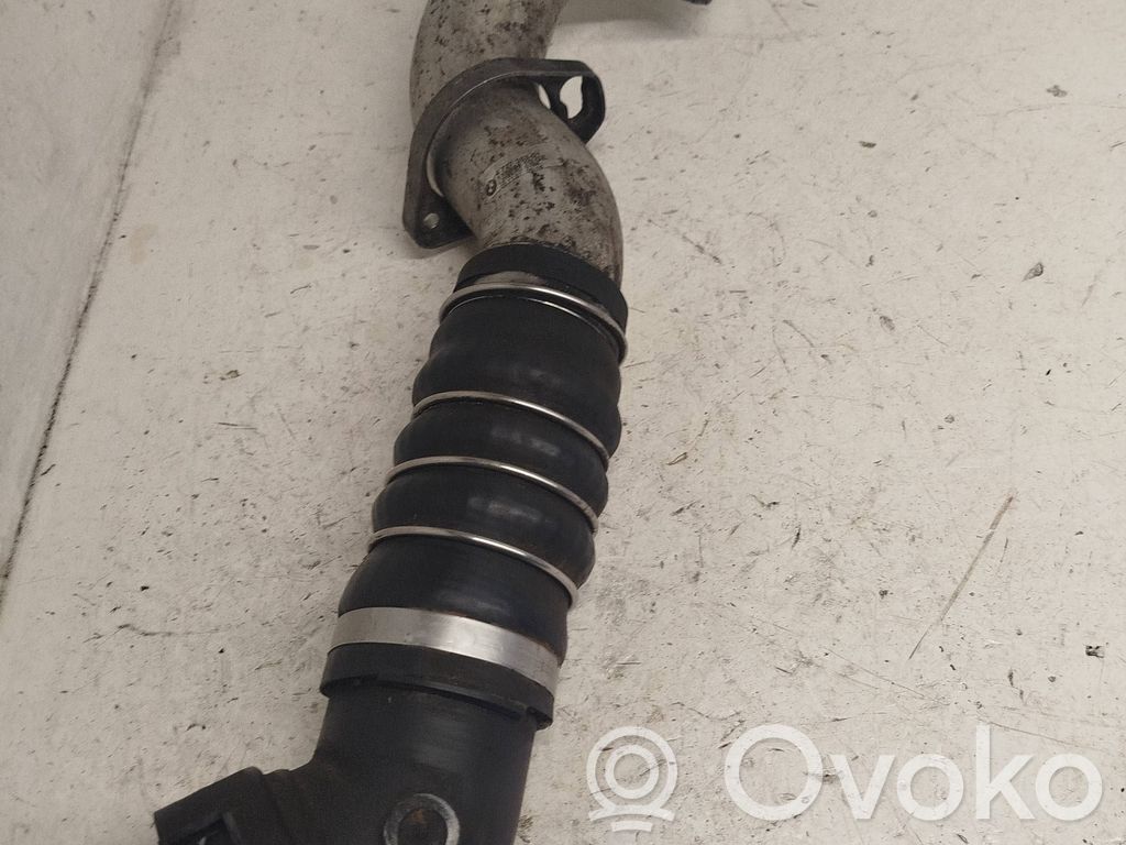 BMW 5 E60 E61 Intercooler hose/pipe 