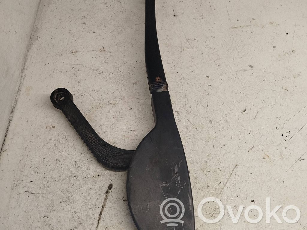 Front wiper blade arm   102087