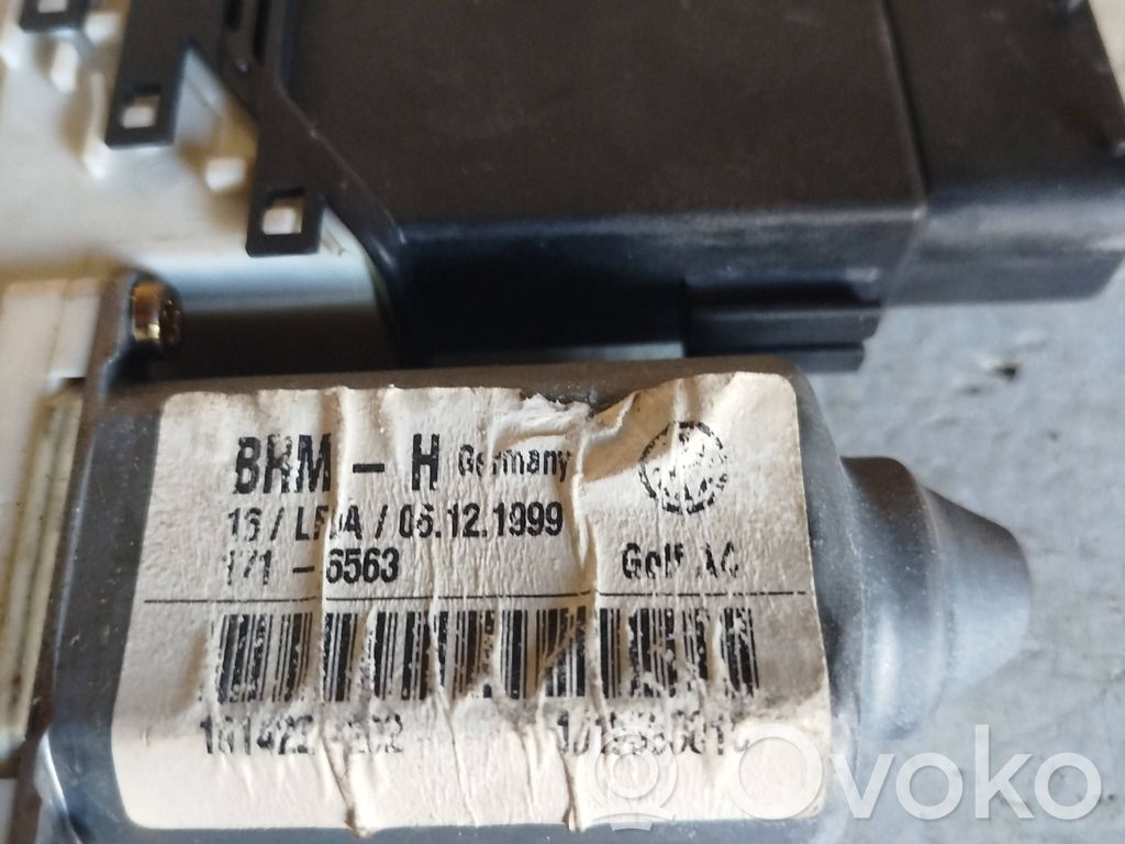 Volkswagen Golf IV Motor macara geam ușă față 
