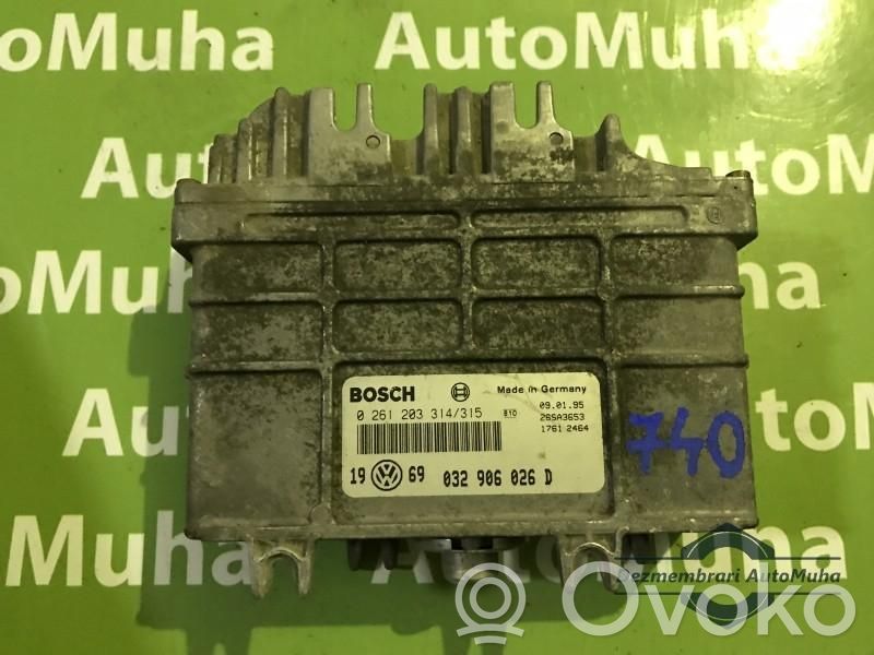 Engine control unit/module ECU   0261203314,0261203315,032906026D