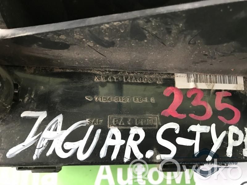 Jaguar S-Type Fuse module 