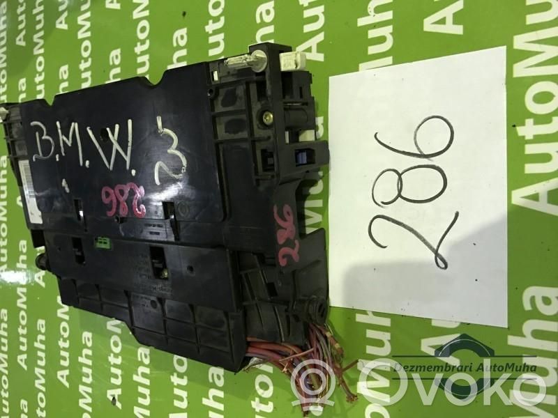 Saugiklių blokas   8364540,8364541,8364542,8387153
