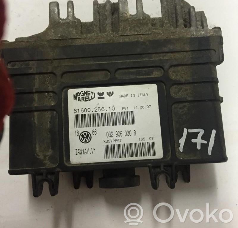 Volkswagen Golf III Engine control unit/module ECU 