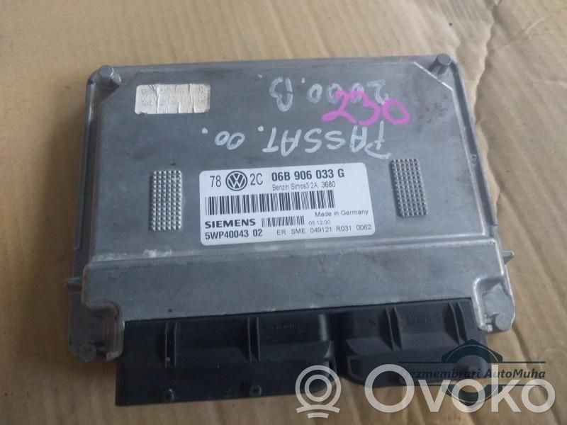 Engine control unit/module ECU   06B906033G,5WP4004302