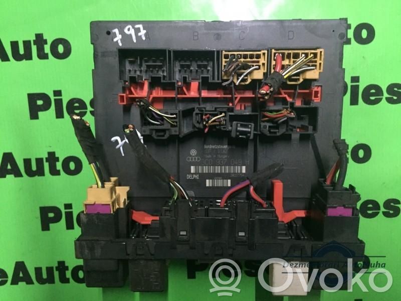Volkswagen PASSAT B5.5 Drošinātāju bloks 