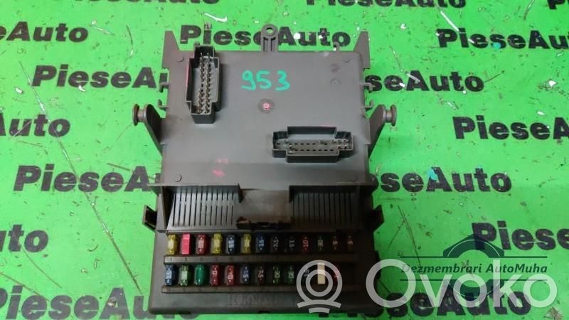 Renault Laguna II Fuse module 